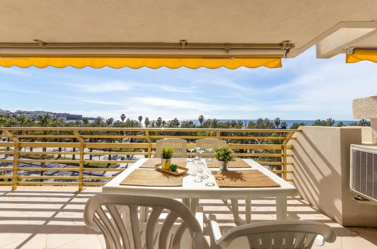 Novelty 2 Habitaciones Vista Al Mar 萨洛 公寓